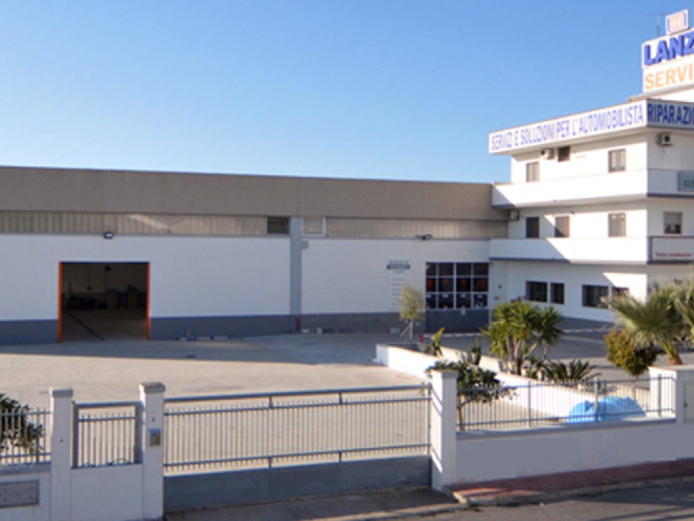 Lanza Repair spot 2014